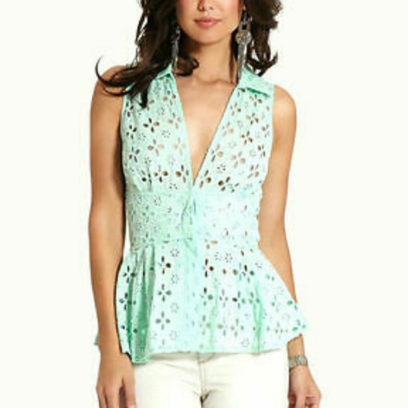 GUESS aqua eyelet peplin top S - Picture 2 of 8